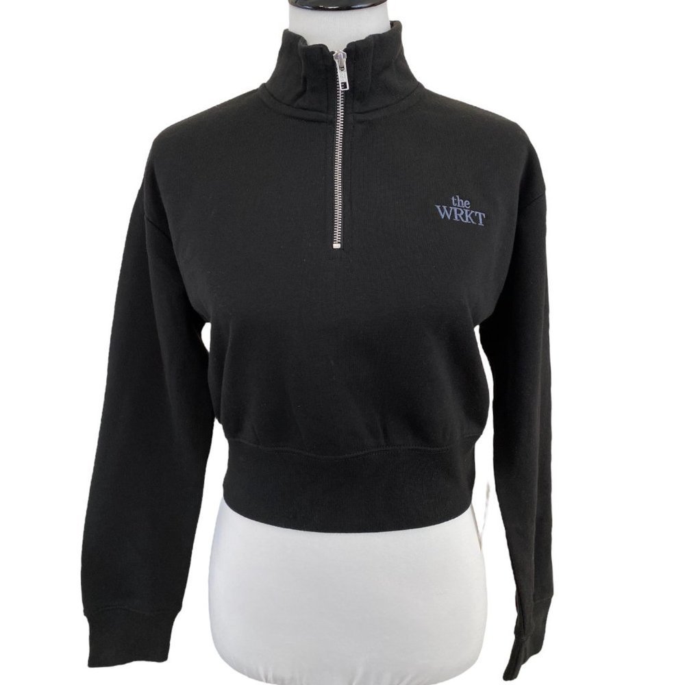 District VIT Fleece The WKRT Embroidered 1/2 Zip Cropped Sweatshirt Black Small